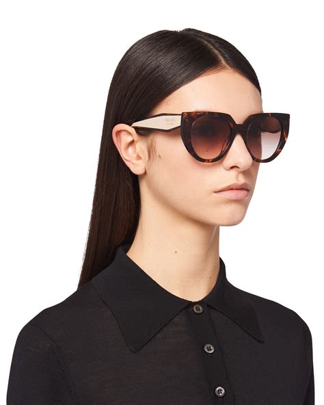 picture of prada sunglasses